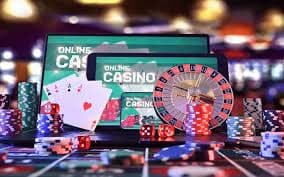 Tampilan live casino slot olx128 dengan dealer langsung untuk pengguna Indonesia